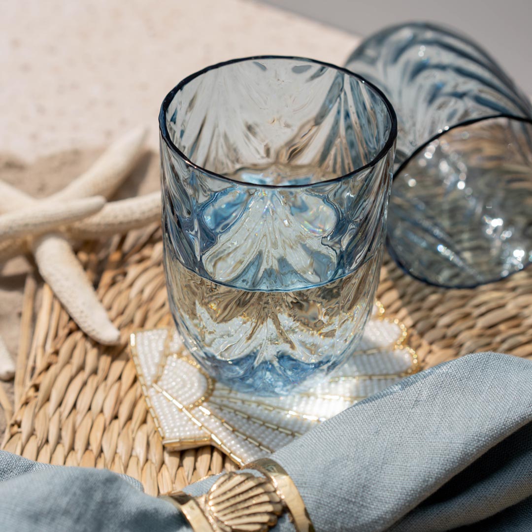 Wave // Anna von Lipa